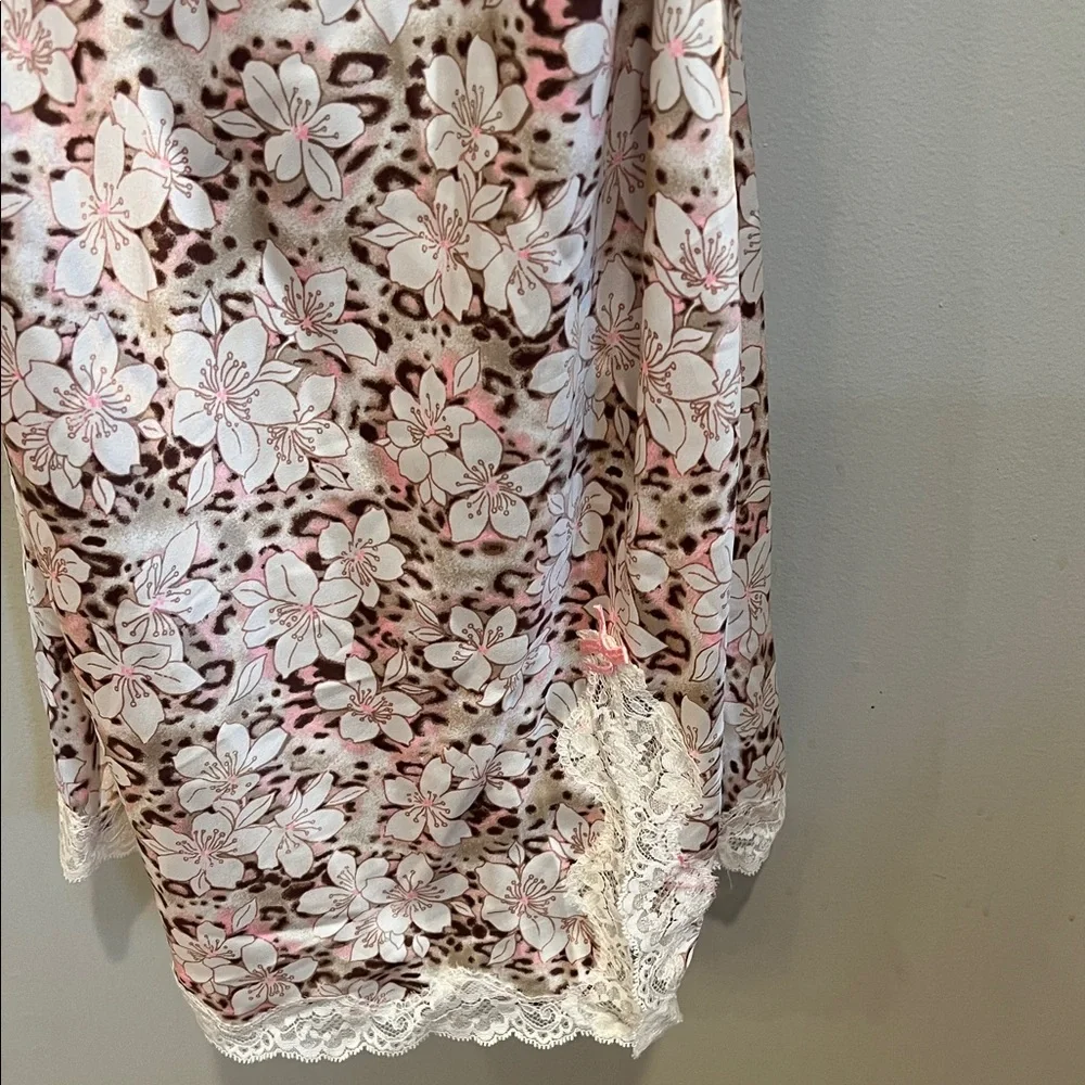 Victoria's Secret Pink Floral Lace Chemise‎ Size Small - Picture 3 of 9